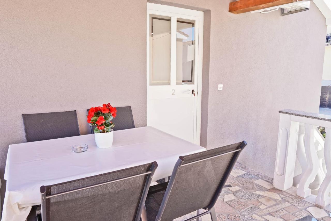 Apartment Limia *