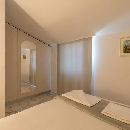 Apartments Limia Pula Exterior photo