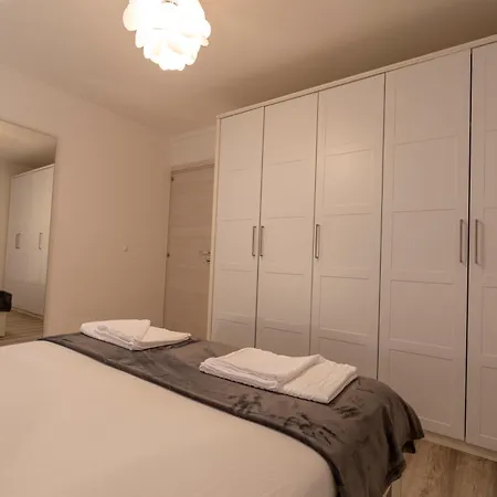 Apartments Limia Pula Exterior photo