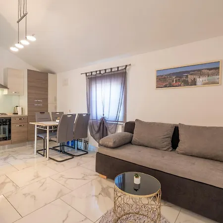 Apartments Limia Pula Exterior photo