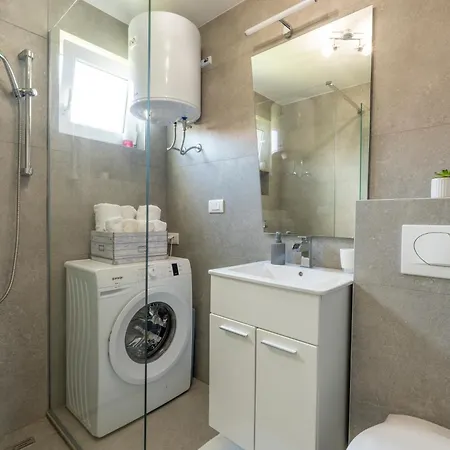Apartments Limia Pula Exterior photo